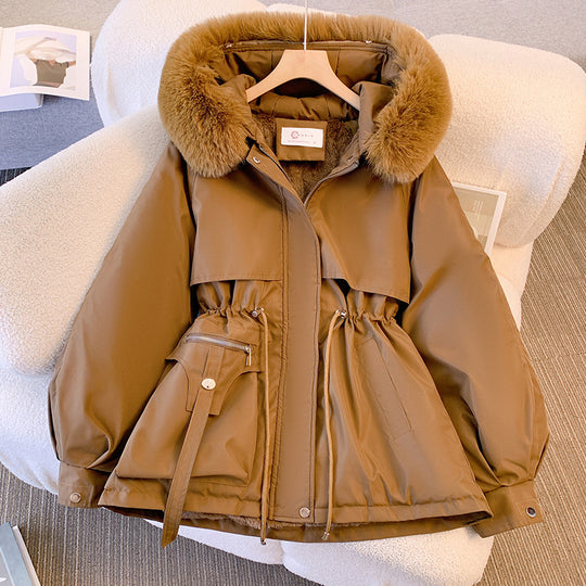 Damen nan kurzer Utility-Parka mit taillierendem Kordelzug, multifunktionalen Außentaschen und voluminöser Kapuzenblende EB