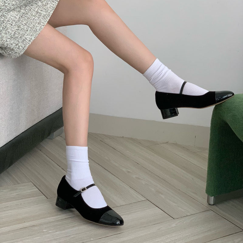 Damen Elegante Ballerinas mit verstellbarem Riemen und glänzender Oberfläche EB