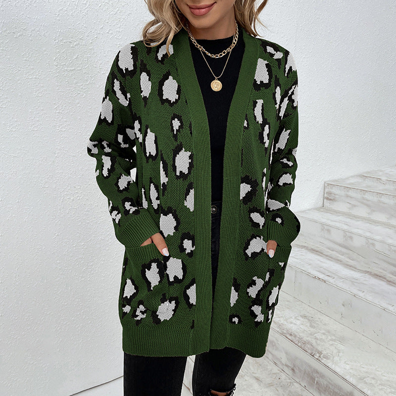 Damen modische Strickjacke mit Leopardenmuster und praktischen Taschen EB