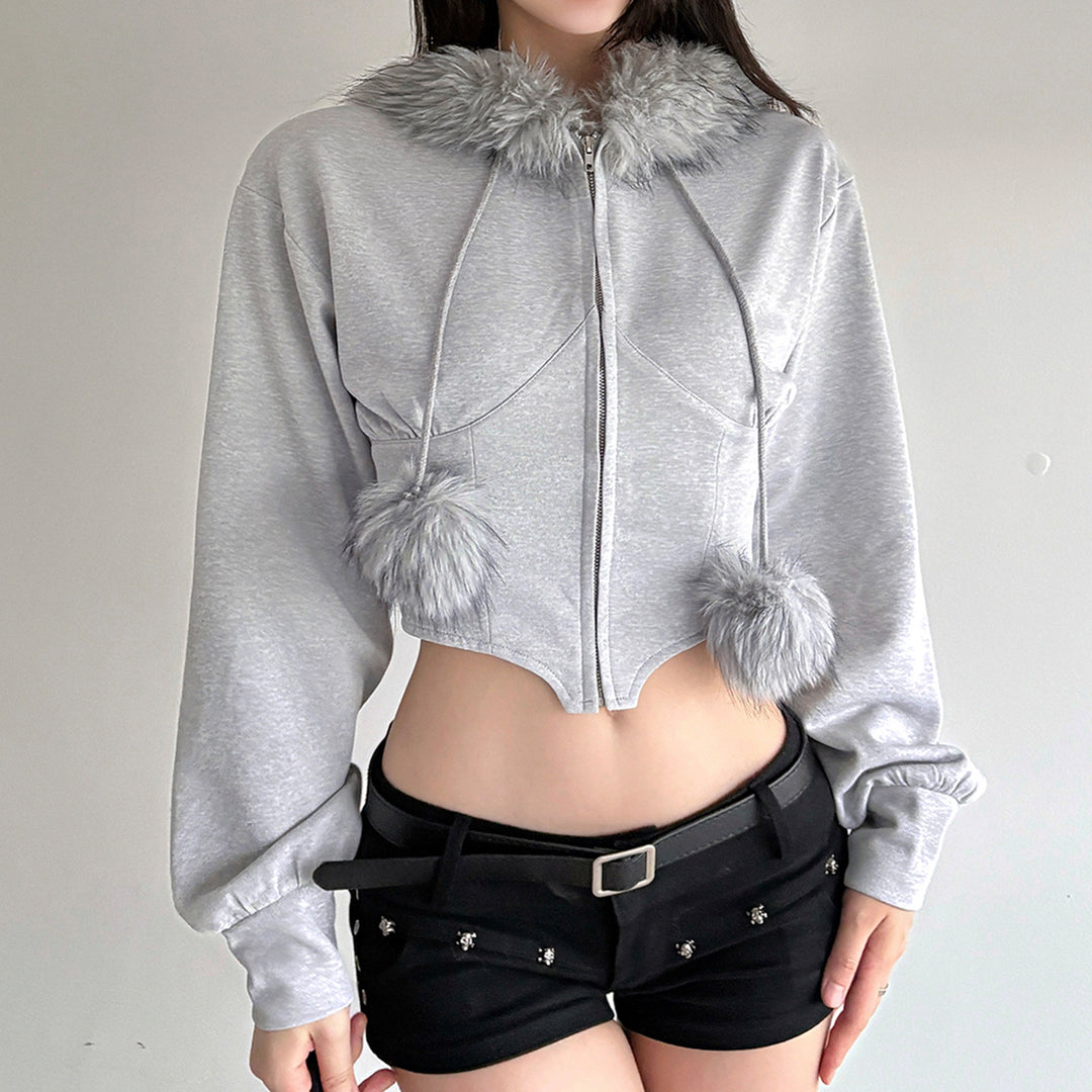 Damen nan kurzes Kapuzen‑Sweatshirt mit Kunstfellbesatz, Reißverschluss und Pompon-Kordeln EB