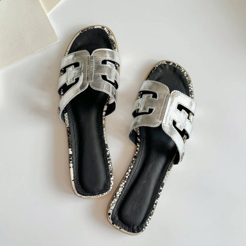 Damen modische Slides mit eleganten Akzenten EB