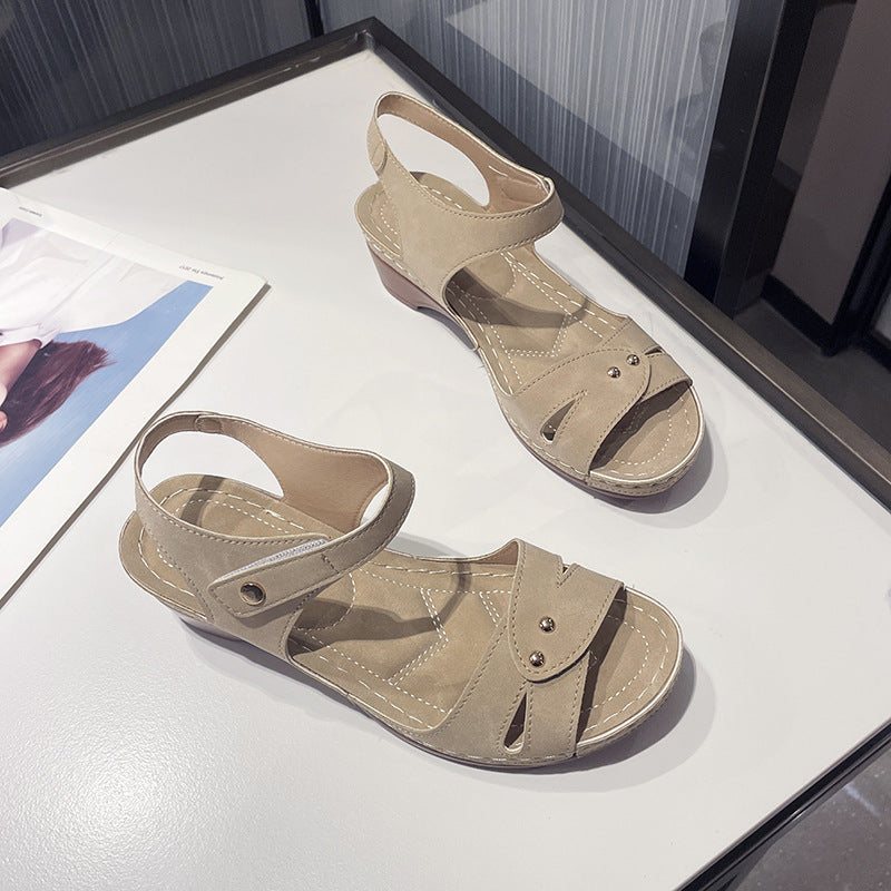 Damen komfortable Riemensandalen mit modischem Schnitt EB
