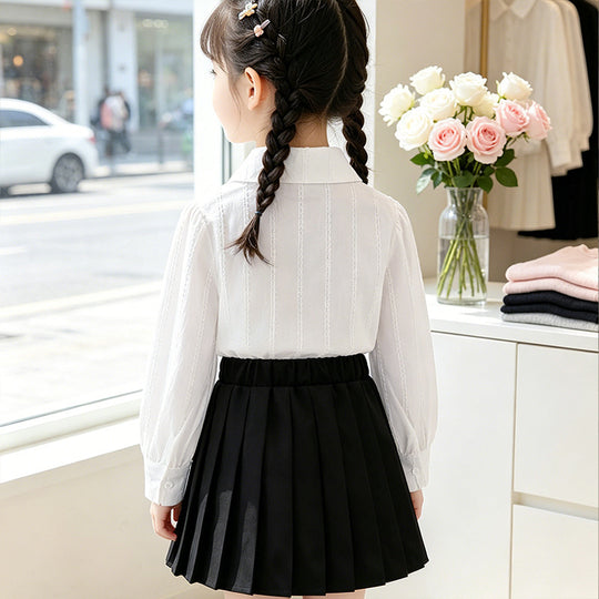 Damen Bluse mit Rüschendetails und feinen Stickereien EB