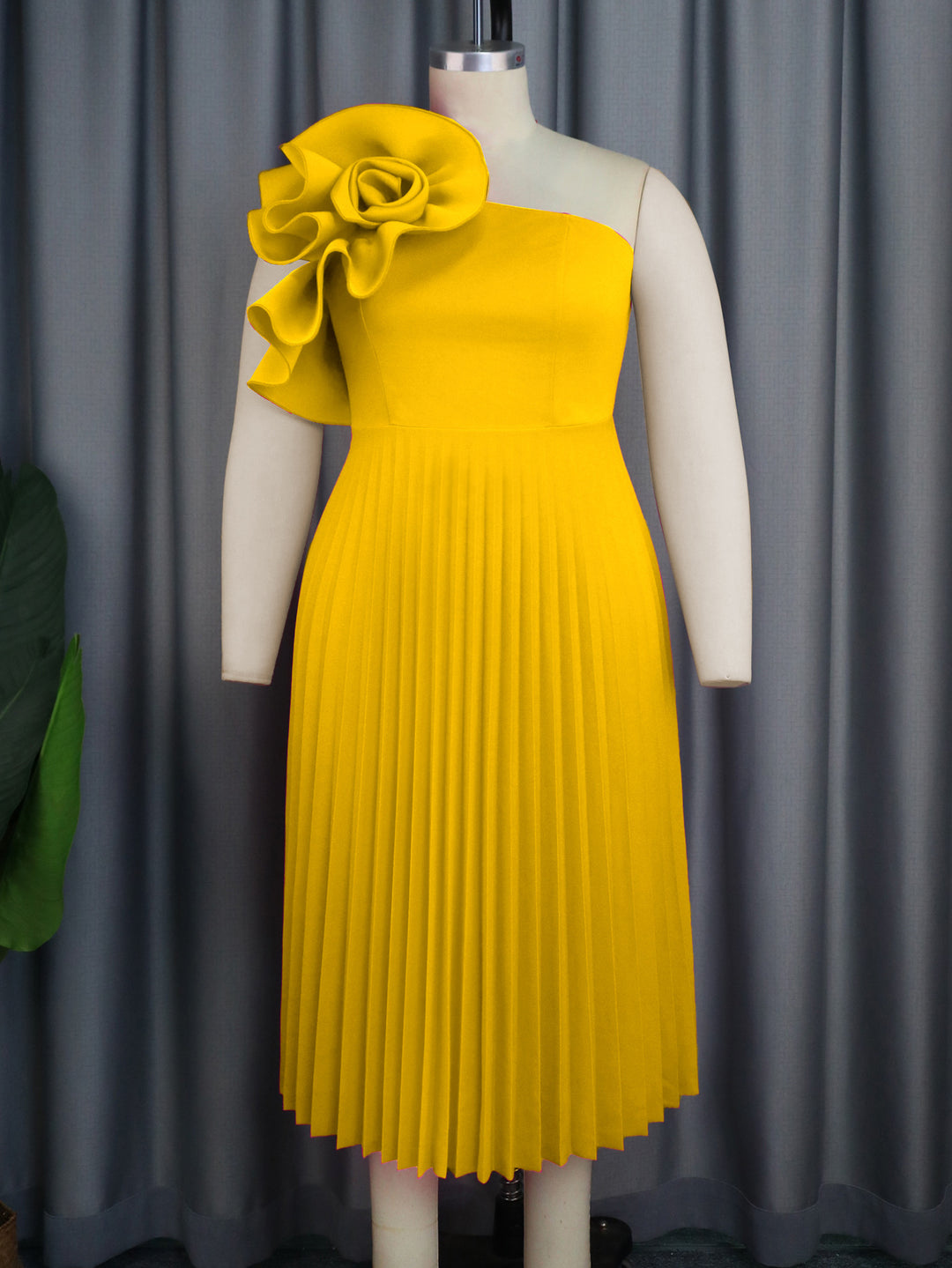 Damen elegantes Cocktailkleid mit voluminöser Blütenapplikation EB