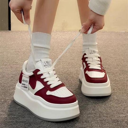 Damen Plateau-Sneaker mit luftiger Mesh-Oberfläche und komfortabler Dämpfung EB