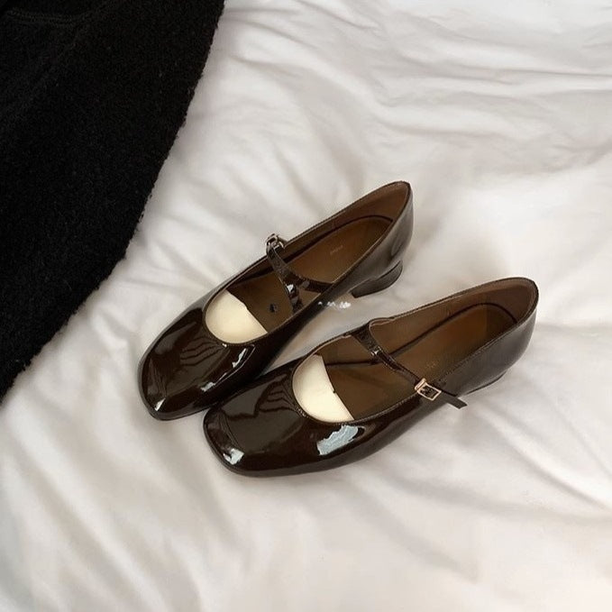 Damen Elegante Ballerinas mit verstellbarem Riemen und luxuriösem Glanz EB