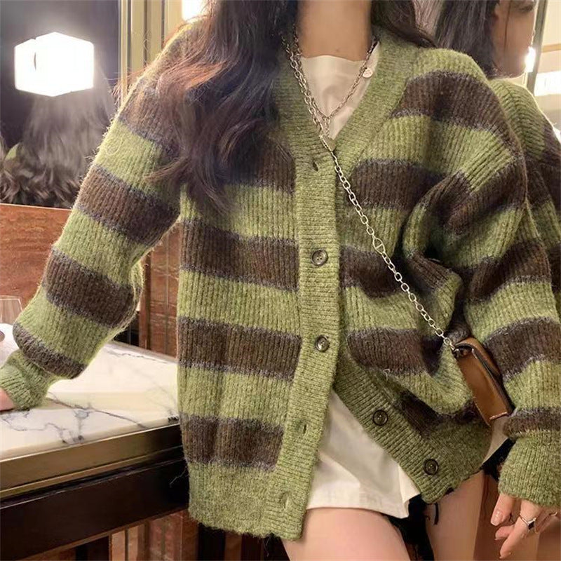 Damen Grobstrickjacke mit modischem Streifenmuster und lässigem Schnitt EB