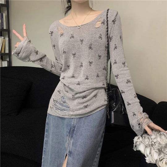Damen Langarmshirt mit modischen Rissen und verspieltem Motiv EB