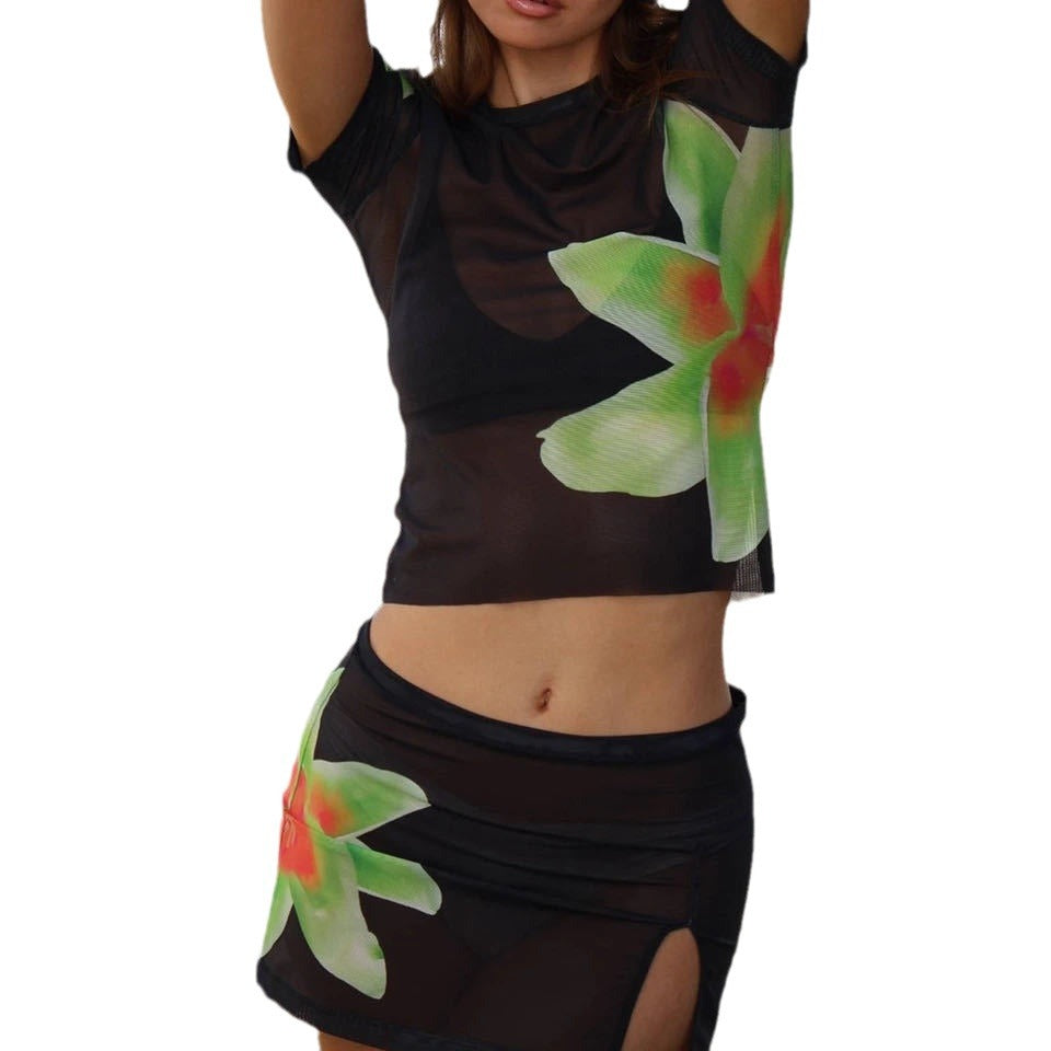 Damen luftiges Strandoutfit mit floralem Design EB