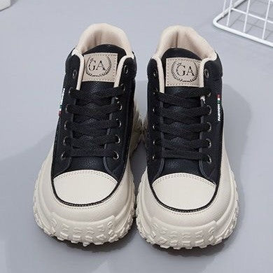 Damen Hohe Sneakers mit robustem Profil und sportlichem Design EB