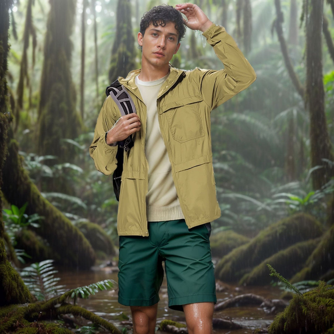 Herren leichte und atmungsaktive Outdoor-Jacke mit Kapuze EB