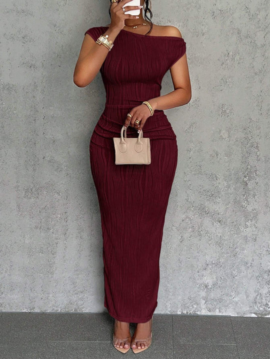 Damen figurbetontes Wickelkleid mit Rüschendetails und schulterfreiem Design EB