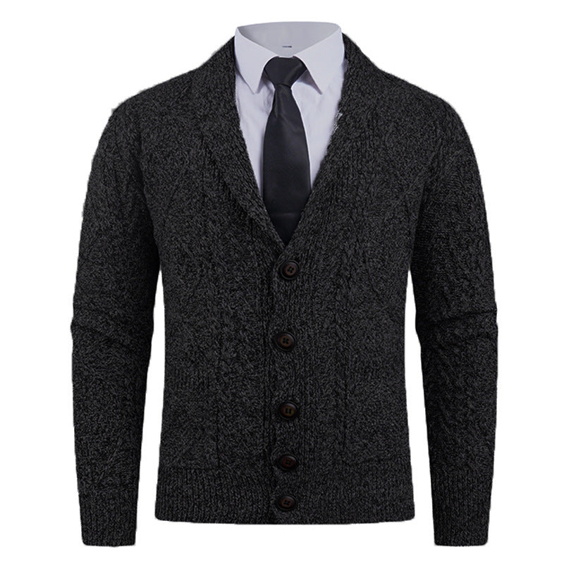 Herren nan Strickcardigan mit Schalkragen, Zopfmuster, aufgesetzten Taschen und Knopfleiste EB