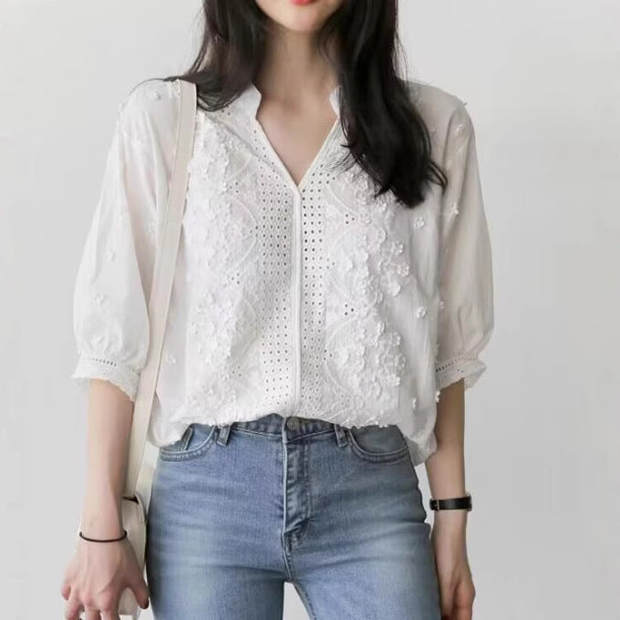 Damen Bluse mit gesticktem Detail und Knopfleiste EB