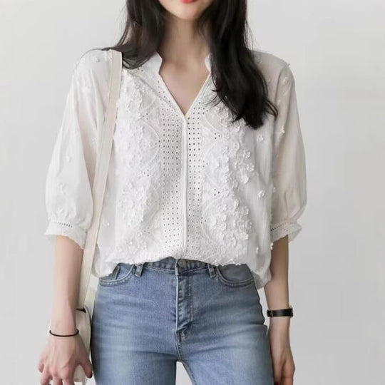 Damen Bluse mit gesticktem Detail und Knopfleiste EB