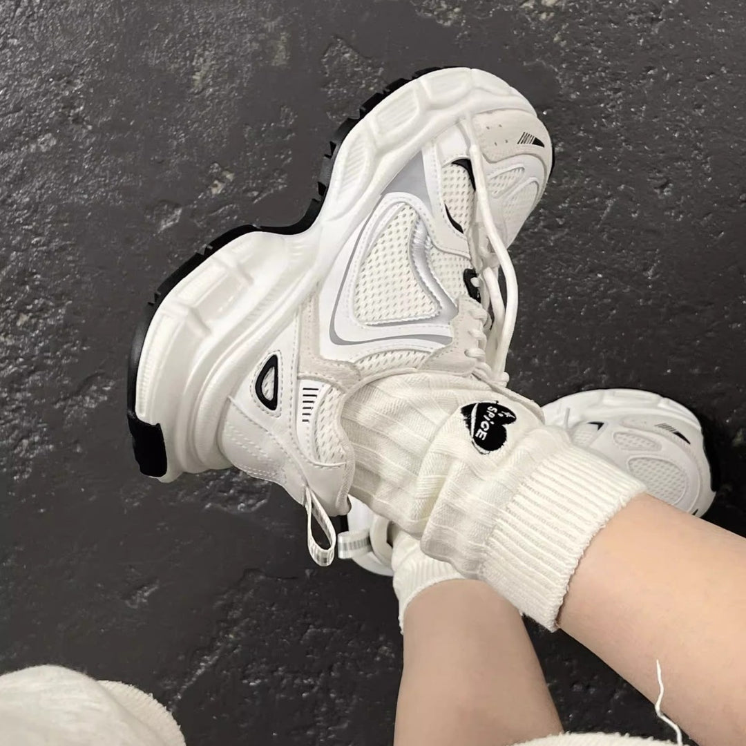 Damen Sportliche Laufschuhe mit atmungsaktiver Mesh-Oberfläche und dämpfender Sohle EB