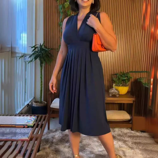 Damen Midikleid mit elegantem Wickeldesign und raffiniertem Faltenwurf Heidi-Mode