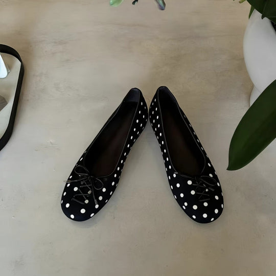 Damen Ballerinas mit charmantem Punktemuster und zierlichem Schleifendetail EB