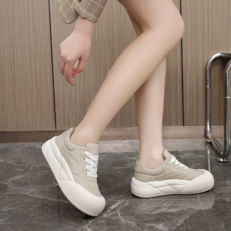 Damen Sneakers mit dickem Sohlenprofil und sportlichem Design EB