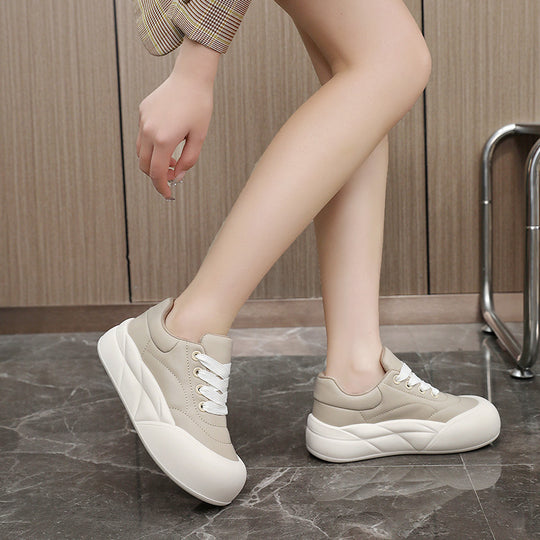 Damen Sneakers mit dickem Sohlenprofil und sportlichem Design EB