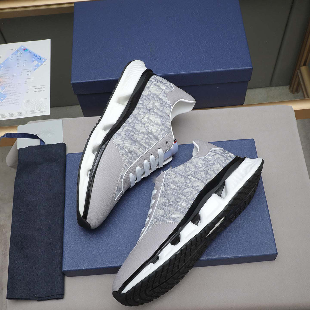 Damen Sportliche Sneakers mit innovativer Oberflächenstruktur und ergonomischer Dämpfung EB