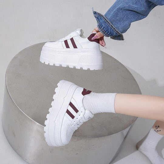 Damen Plateau-Sneaker mit angesagtem Design und komfortabler Dämpfung EB