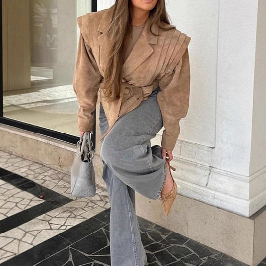 Damen Eleganter Blazer mit strukturierten Details und Taillengürtel EB