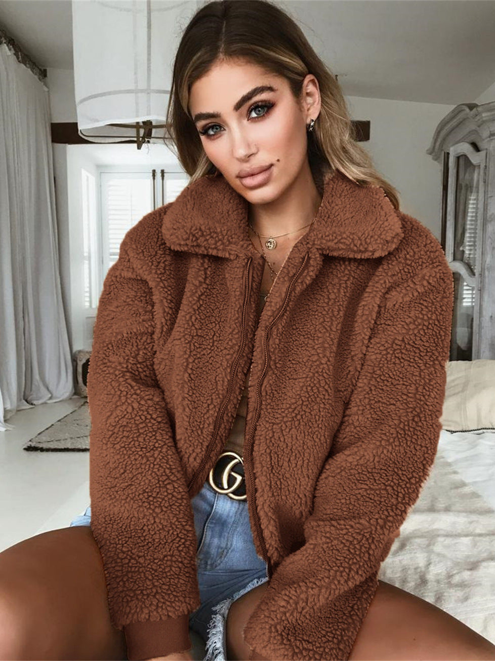 Damen Kuschelige Teddyjacke mit hohem Kragen EB
