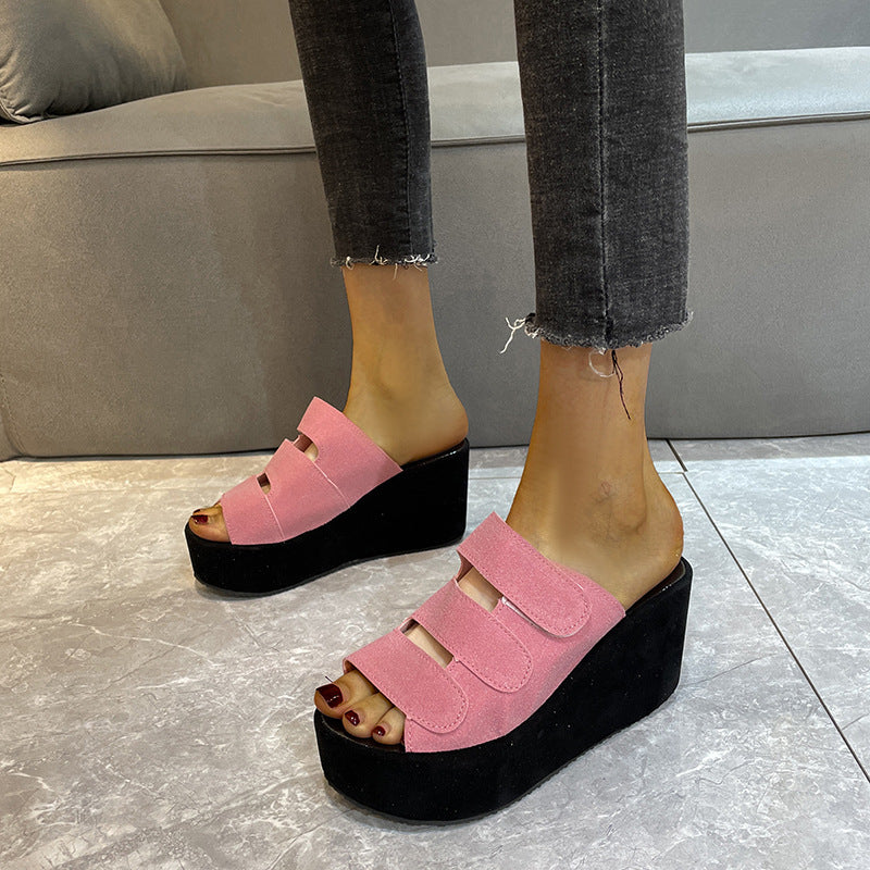 Damen Wedge-Pantoletten mit breiten Riemen und komfortablem Fußbett EB