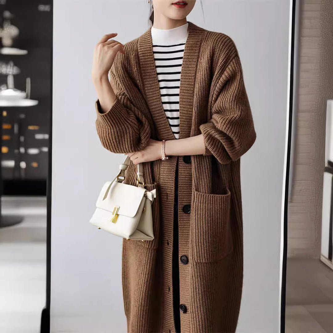 Damen Strickmantel mit praktischen Seitentaschen und eleganten Knopfdetails EB