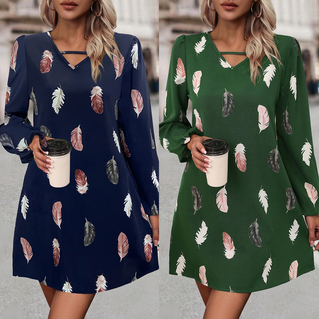 Damen Kleid mit modischem Federprint und edlen V-Ausschnitt EB