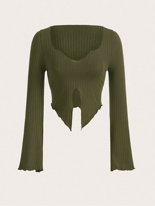 Damen fein geripptes Cropped-Longsleeve mit asymmetrischem Wellensaum und Cut-Out Eichborn Berlin