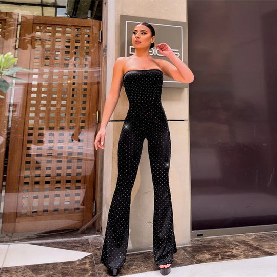 Damen Eleganter und figurbetonter Jumpsuit mit schimmernden Applikationen EB