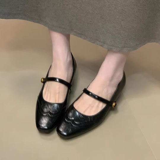 Damen Ballerinas mit elegantem Riemchen und verspieltem Schnitt EB