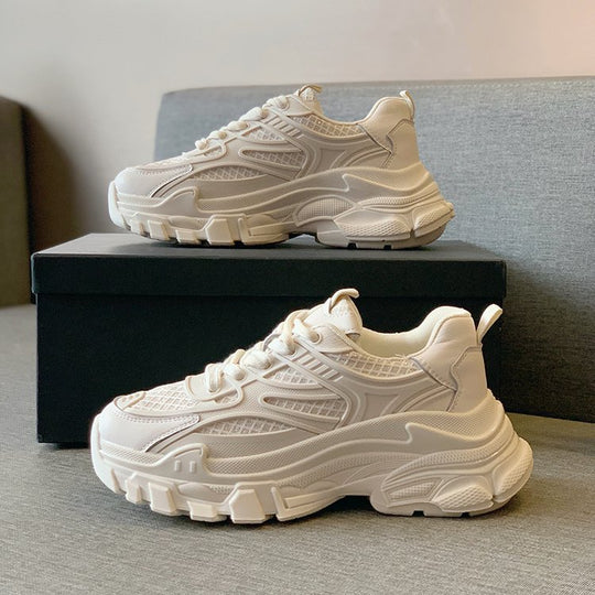 Damen Sportliche Lauf-Sneaker mit atmungsaktiver Sohle und robustem Profil EB