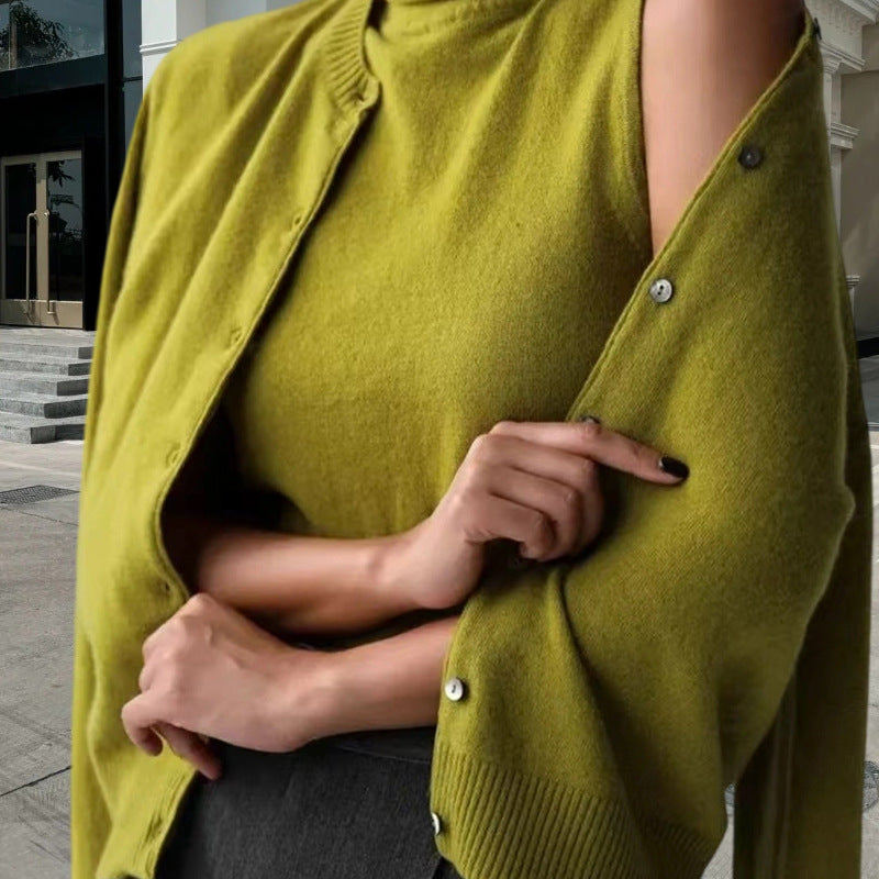 Damen Strickoberteil mit eleganter Knopfleiste und modernen Details EB