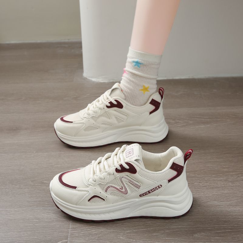 Damen City‑Chunky‑Sneaker mit skulpturierter Plateausohle, Mesh‑Einsätzen und gepolstertem Komfortkragen EB
