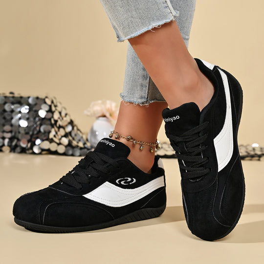 Damen Freizeitschuhe mit hochwertigem Veloursleder und rutschfester Gummisohle EB