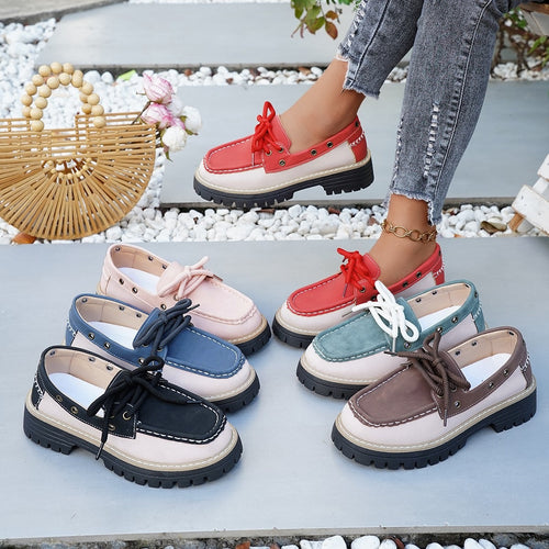Damen Sneakers mit robustem Profil und dekorativen Schnürsenkeln EB