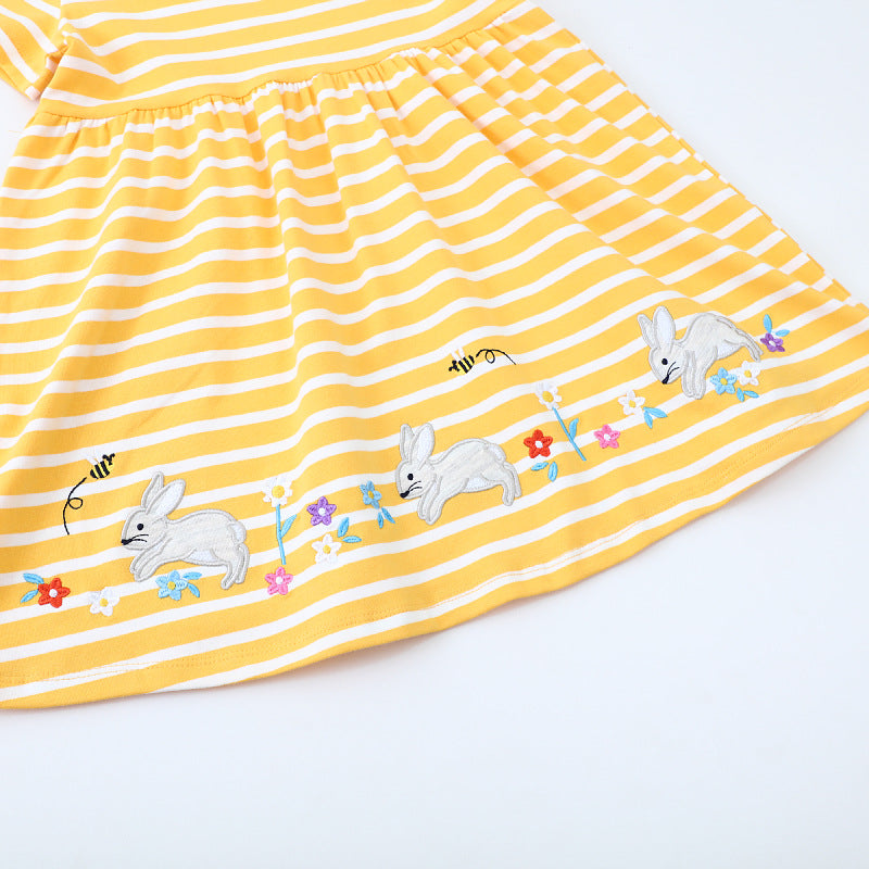 Mädchen Freizeitkleid mit gestreiftem Design und zauberhaften Hasen-Applikationen EB