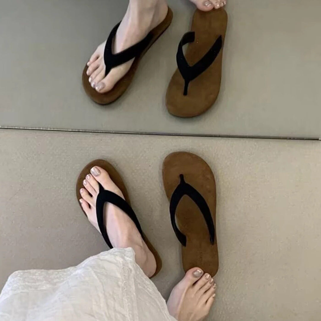 Damen Zehentrenner-Sandalen mit ergonomischem Fußbett und elegantem Riemendesign EB