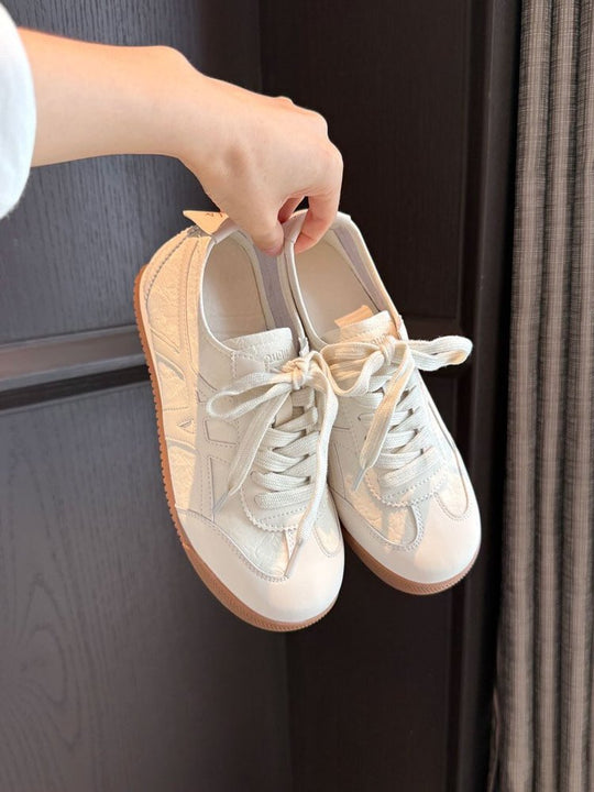 Damen Sportliche Sneakers mit modernem Design EB