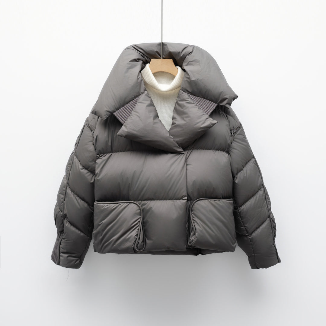 Damen modische verkürzte Steppjacke mit hoch geschlossenem Kragen und praktischen Taschen EB