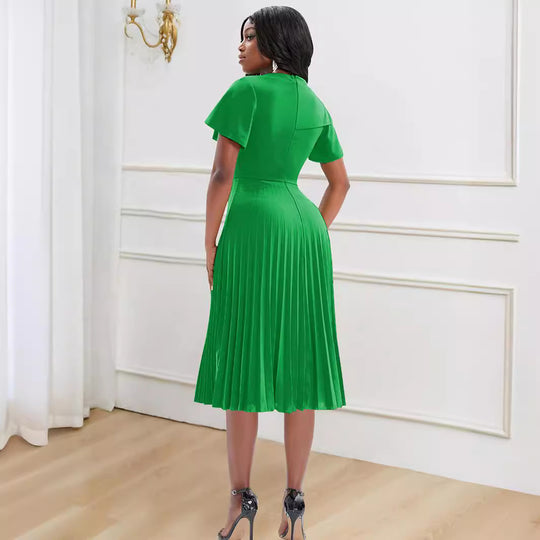 Damen Plissee-Kleid mit asymmetrischem Schnitt und eleganter Rüsche EB