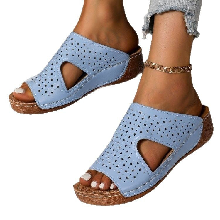 Damen Offene Wedge-Sandaletten mit perforiertem Obermaterial und bequemer Fußbettung EB