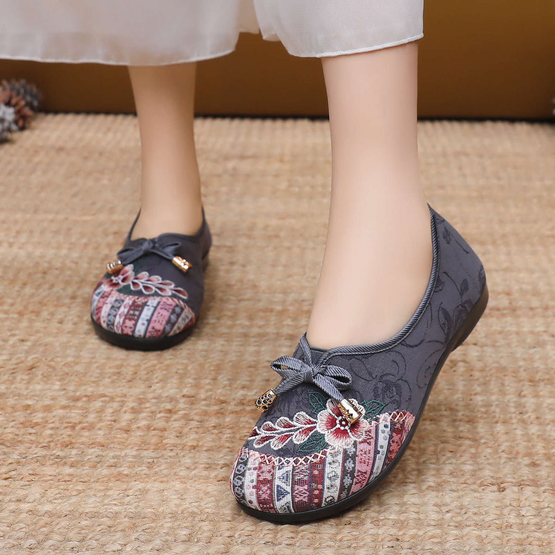 Damen Handbestickte Ballerinas EB
