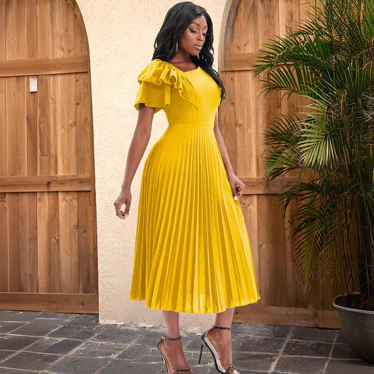 Damen Plissee-Kleid mit asymmetrischem Schnitt und eleganter Rüsche EB