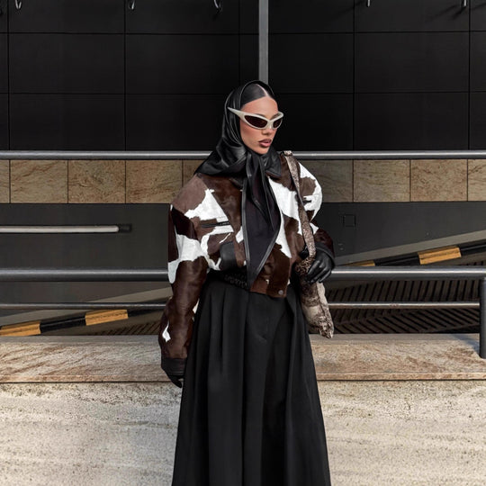 Damen modische Kurzjacke im auffälligen Kuhfell-Look mit akzenten EB