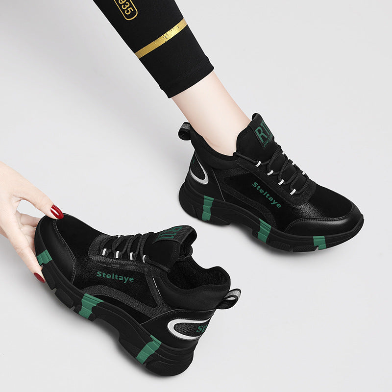 Damen Sportliche Sneaker mit strategischer Dämpfungstechnologie EB
