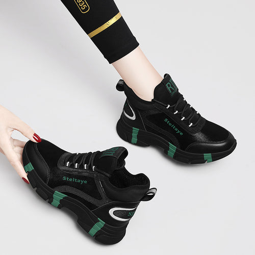 Damen Sportliche Sneaker mit strategischer Dämpfungstechnologie EB
